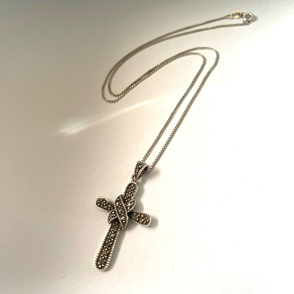 Vintage Sterling Silver 925 Cross Marcasites Pendant Necklace